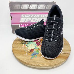 NEW Skechers Women's Summits Shoe, Black/White, 7M